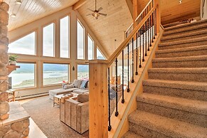 Breathtaking Lake-view Retreat w/ On-site Hiking!