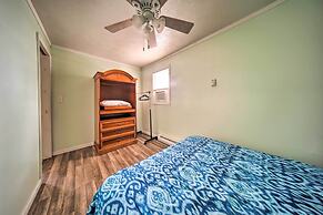 Geneva-on-the-lake Cottage w/ Patio: Walk to Shore