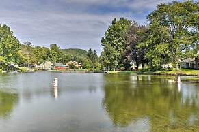 Quiet New York Retreat < 7 Miles to Skiing!