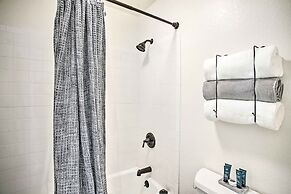 Stunning Condo By Trails, Nat'l Monument!