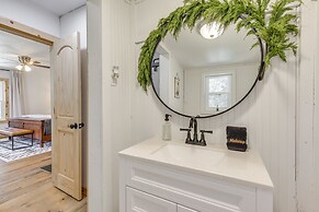 Ruidoso Cabin Rental w/ Hot Tub: Walk to Main!