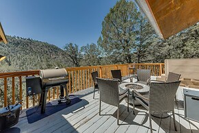 Ruidoso Cabin Rental w/ Hot Tub: Walk to Main!