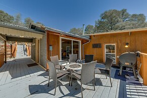 Ruidoso Cabin Rental w/ Hot Tub: Walk to Main!