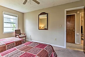 Cozy Home w/ Grill: Walkable Oxford Location