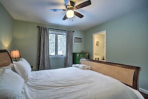 Cozy Retreat w/ Hot Tub, on Sleepy Hollow Lake!