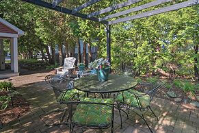 Downtown Charlevoix Duplex 1/2 Mi to Lake Michigan