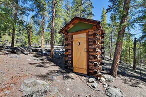 Idyllic Twin Lakes Escape w/ Deck + Fire Pit!