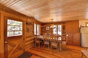 Idyllic Twin Lakes Escape w/ Deck + Fire Pit!