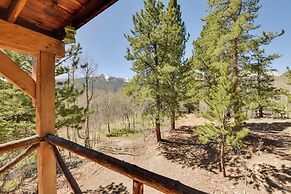 Idyllic Twin Lakes Escape w/ Deck + Fire Pit!