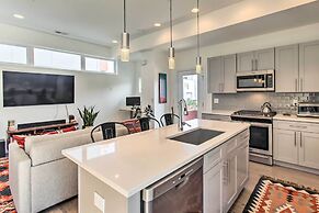 Modern Denver Townhome w/ Rooftop Terrace!