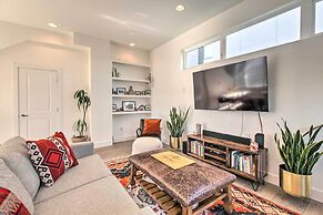 Modern Denver Townhome w/ Rooftop Terrace!