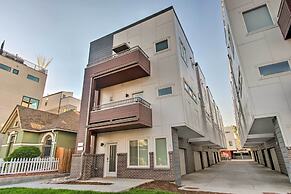 Modern Denver Townhome w/ Rooftop Terrace!
