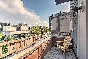 Modern Denver Townhome w/ Rooftop Terrace!