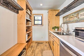 Happys Haven Cabin w/ Gas Grill & Fire Pit!