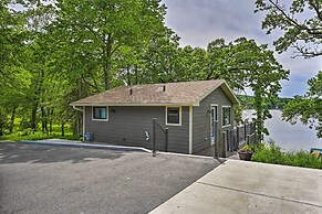 Happys Haven Cabin w/ Gas Grill & Fire Pit!