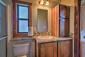 Fredericksburg Cottage ~ 1 Mile to Main Street!