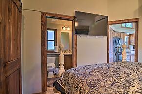 Fredericksburg Cottage ~ 1 Mile to Main Street!