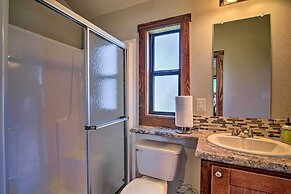 Fredericksburg Cottage ~ 1 Mile to Main Street!