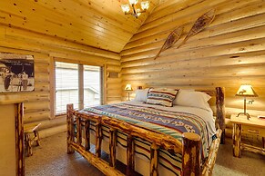 Exquisite Mccall Log Cabin - Walk to Payette Lake!