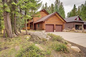 Exquisite Mccall Log Cabin - Walk to Payette Lake!