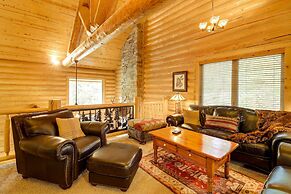 Exquisite Mccall Log Cabin - Walk to Payette Lake!