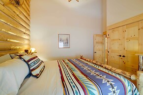 Exquisite Mccall Log Cabin - Walk to Payette Lake!