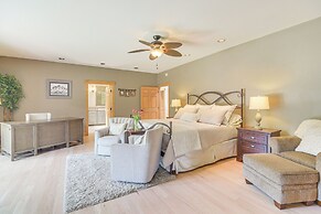 Stunning Mtn Views, Private Stream: Evergreen Gem!