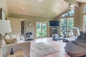 Stunning Mtn Views, Private Stream: Evergreen Gem!