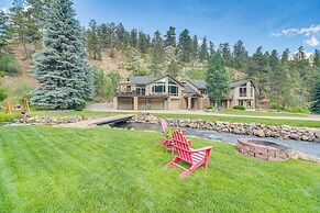 Stunning Mtn Views, Private Stream: Evergreen Gem!