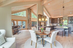 Stunning Mtn Views, Private Stream: Evergreen Gem!