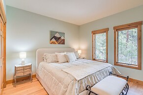 Stunning Mtn Views, Private Stream: Evergreen Gem!