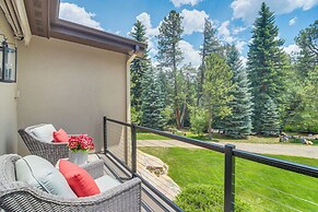Stunning Mtn Views, Private Stream: Evergreen Gem!