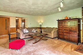 Scenic Bartlett Home w/ Deck - 1 Mi to Storyland!