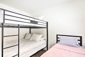 The Cottages: Ski-in/out Retreat - Hike & Explore!