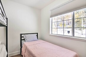 The Cottages: Ski-in/out Retreat - Hike & Explore!