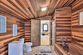 Charming Leadville Retreat w/ Private Hot Tub