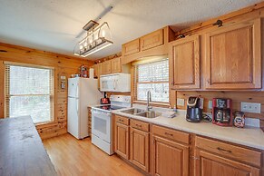 Game Room + Mtn Views: Banner Elk Cabin