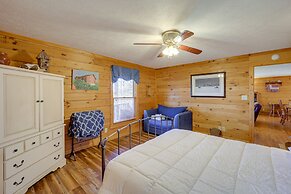 Game Room + Mtn Views: Banner Elk Cabin