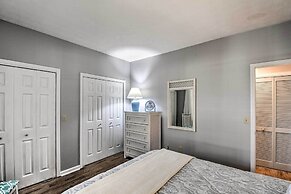 Views, Pools & Marina: Lake Keowee Condo!