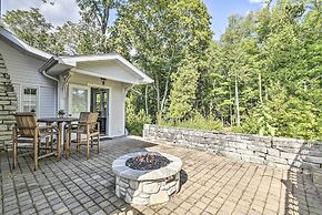 Ephraim Home w/ Yard - Walk to Lake Michigan!