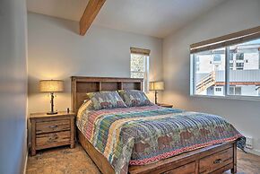 Pet-friendly Duplex w/ Northern Lights Aurora View