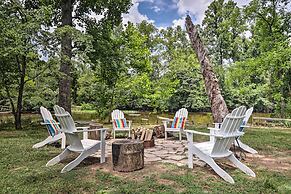 Outdoorsmens Paradise on River w/ Fire Pit!
