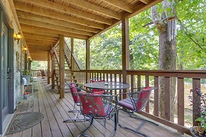 Outdoorsmens Paradise on River w/ Fire Pit!