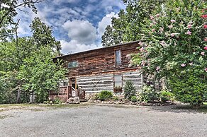 Outdoorsmens Paradise on River w/ Fire Pit!
