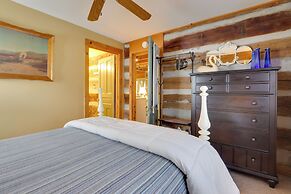 Outdoorsmens Paradise on River w/ Fire Pit!