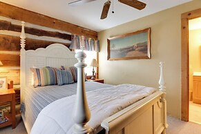 Outdoorsmens Paradise on River w/ Fire Pit!