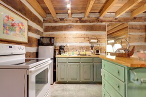 Outdoorsmens Paradise on River w/ Fire Pit!