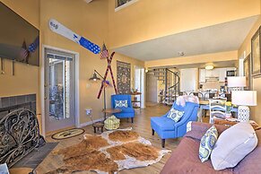 Cozy Ski-in/ski-out Granby Condo w/ Balcony!