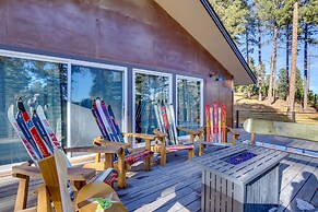 Modern Lead Cabin w/ Private Hot Tub & Fireplace!