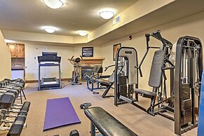 Large Deck + Stunning Views: Mtn Condo in Frisco!